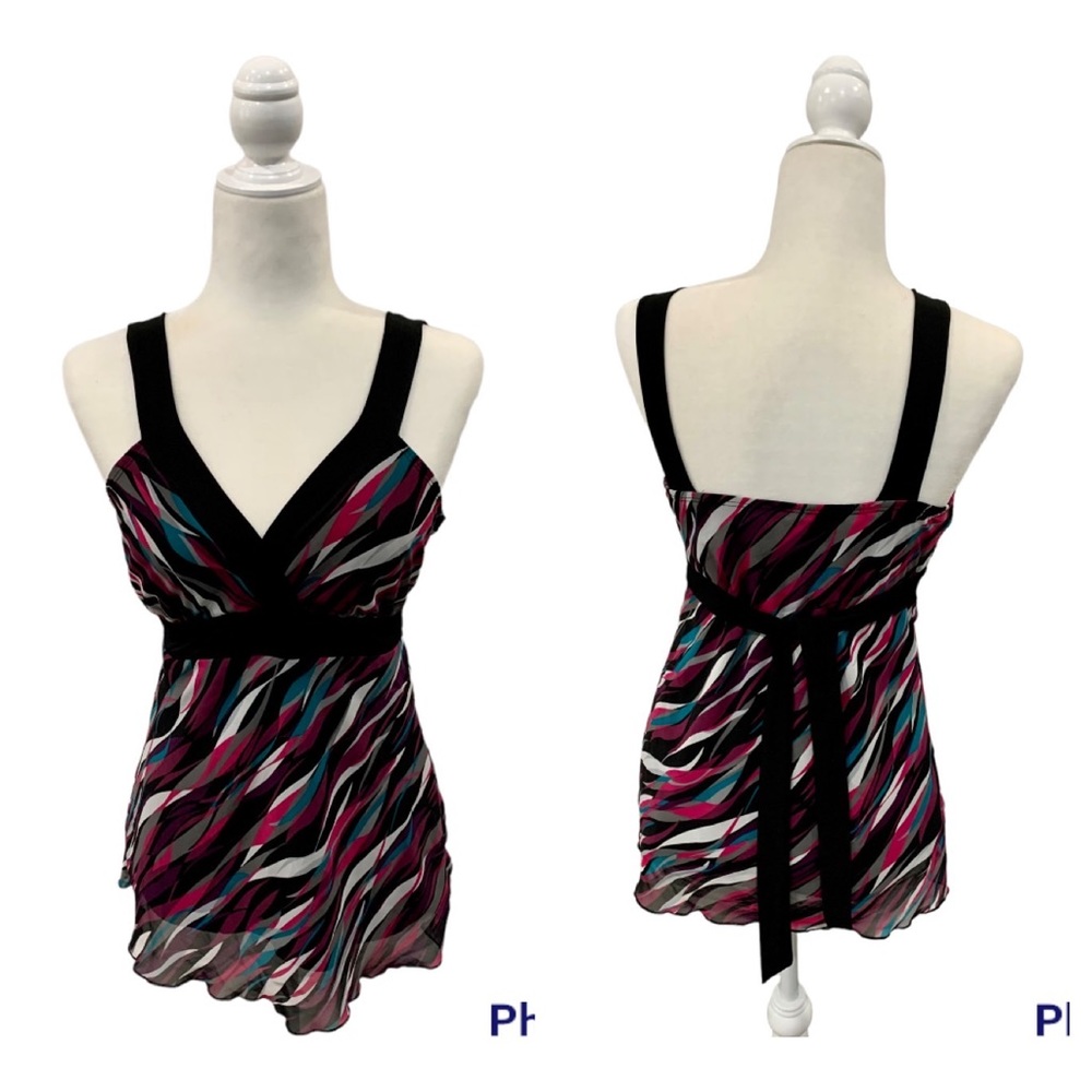 Lined and sexy summer top with back tie